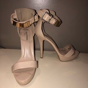 Spring heels size 8.5